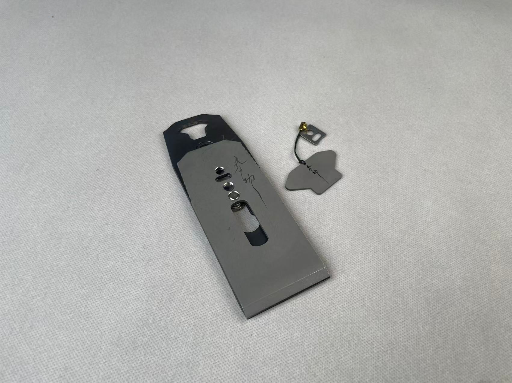 44mm Iron-based Metallic Plane Blade with Stainless Steel Chipbreaker（minor blemishes）
