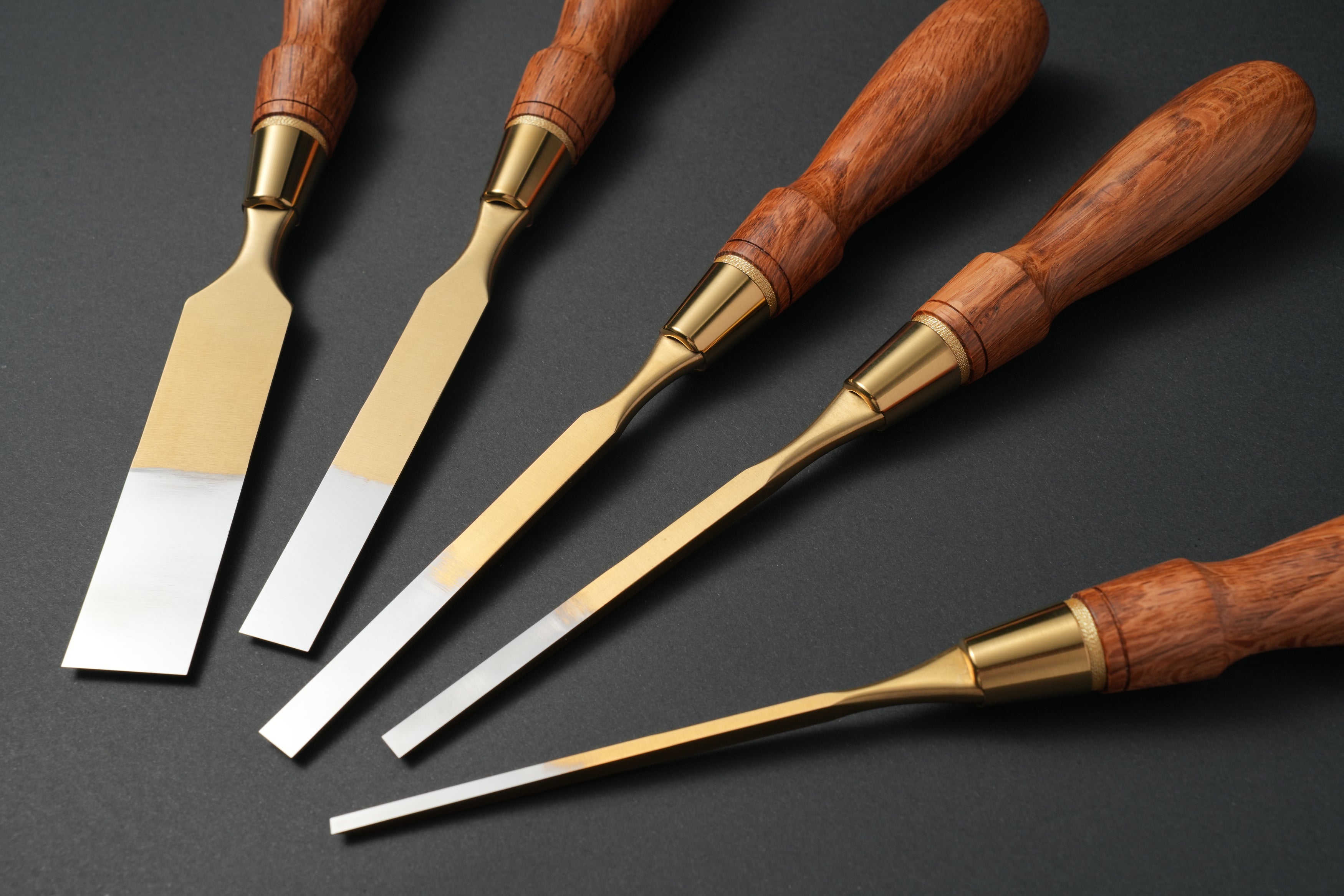Y-2 Chisel, Golden (Odd Batch)