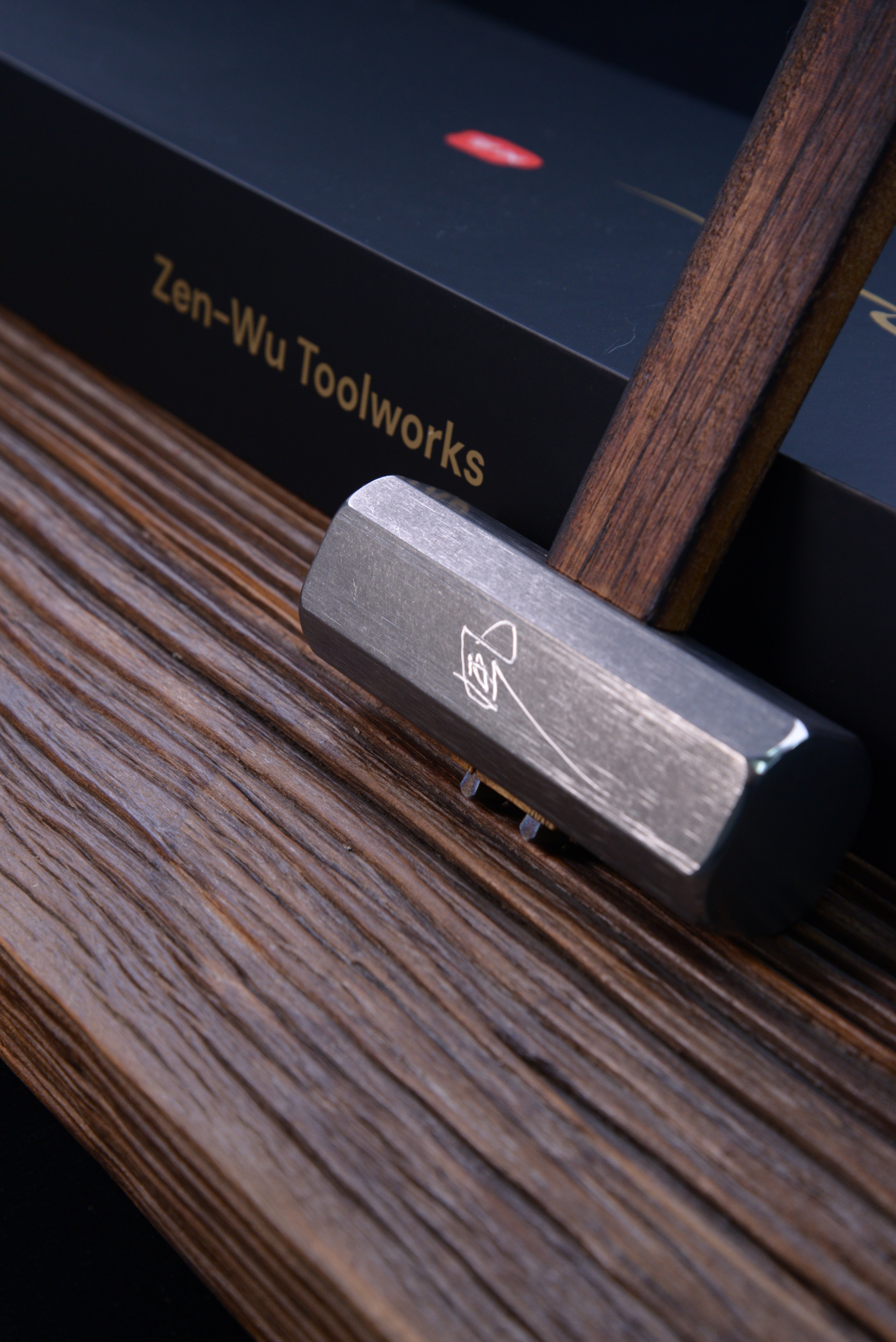 Zen-Wu F-2钛合金锤