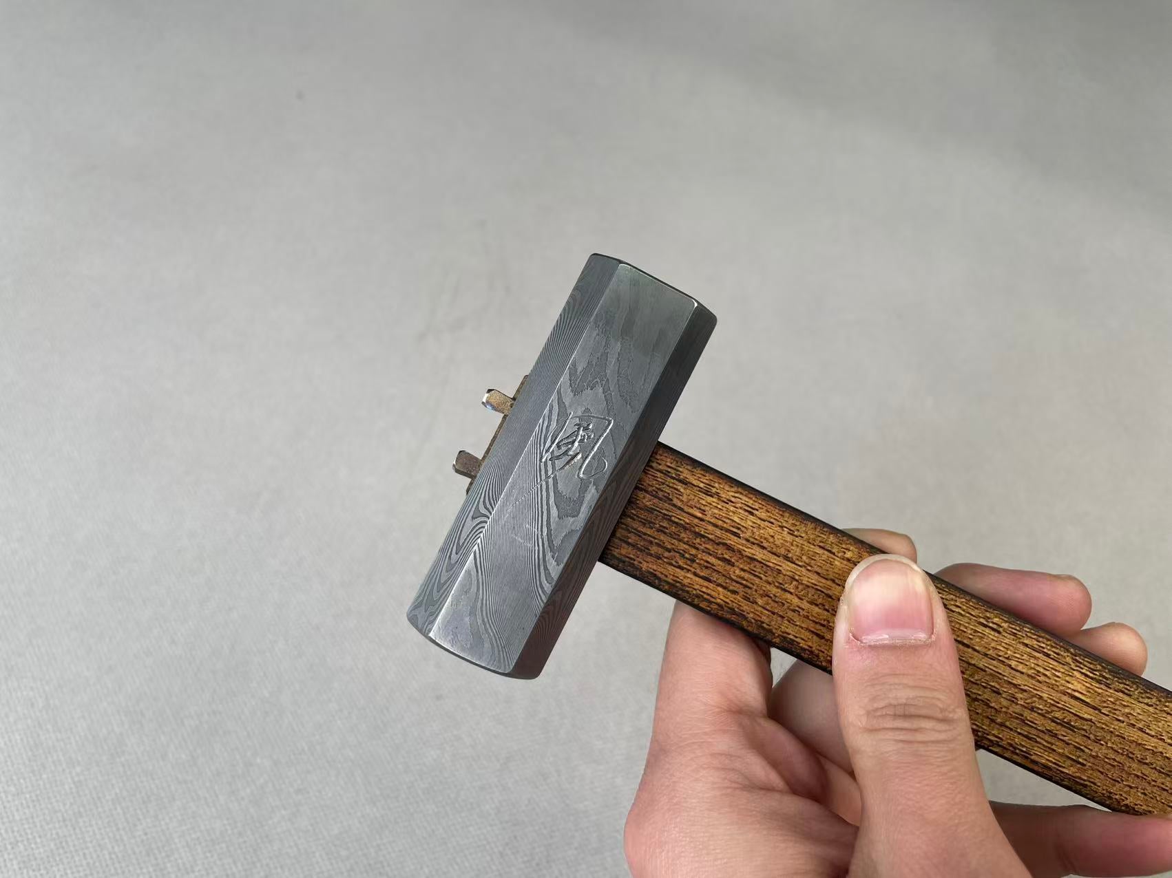 F-2DS damascus steel hammer (grain direction)