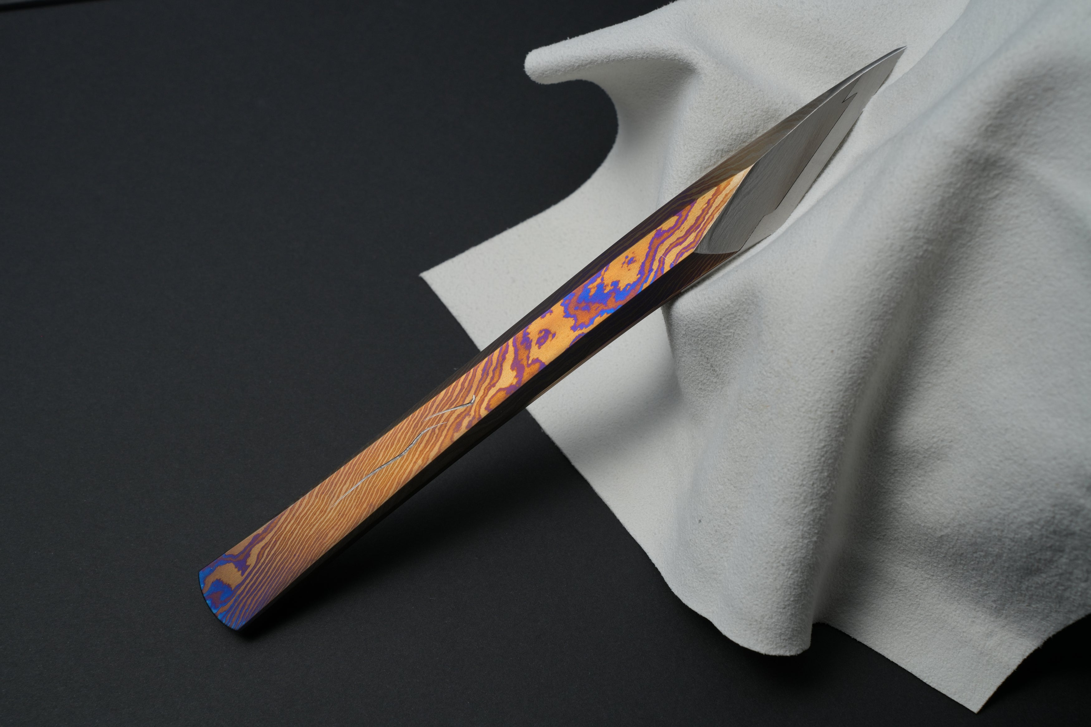 Blade and handle transition